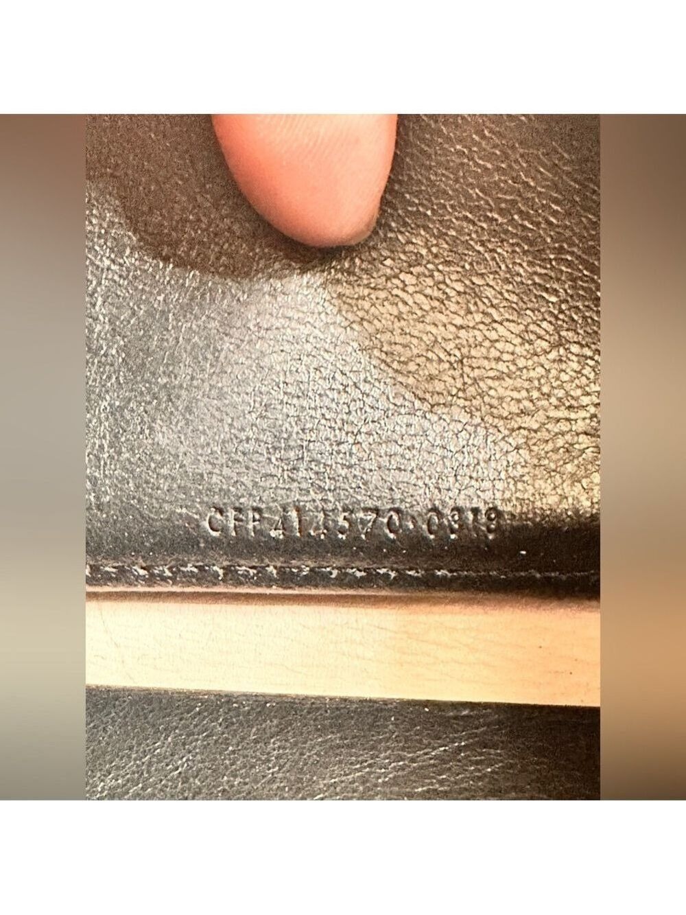 YSL Long wallet Zip Around - Picture 15 of 16